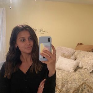 Meet your Posher, Abbie